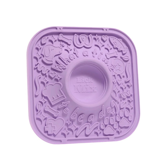Woof likmat hond met zuignappen en snackvakje 20 cm